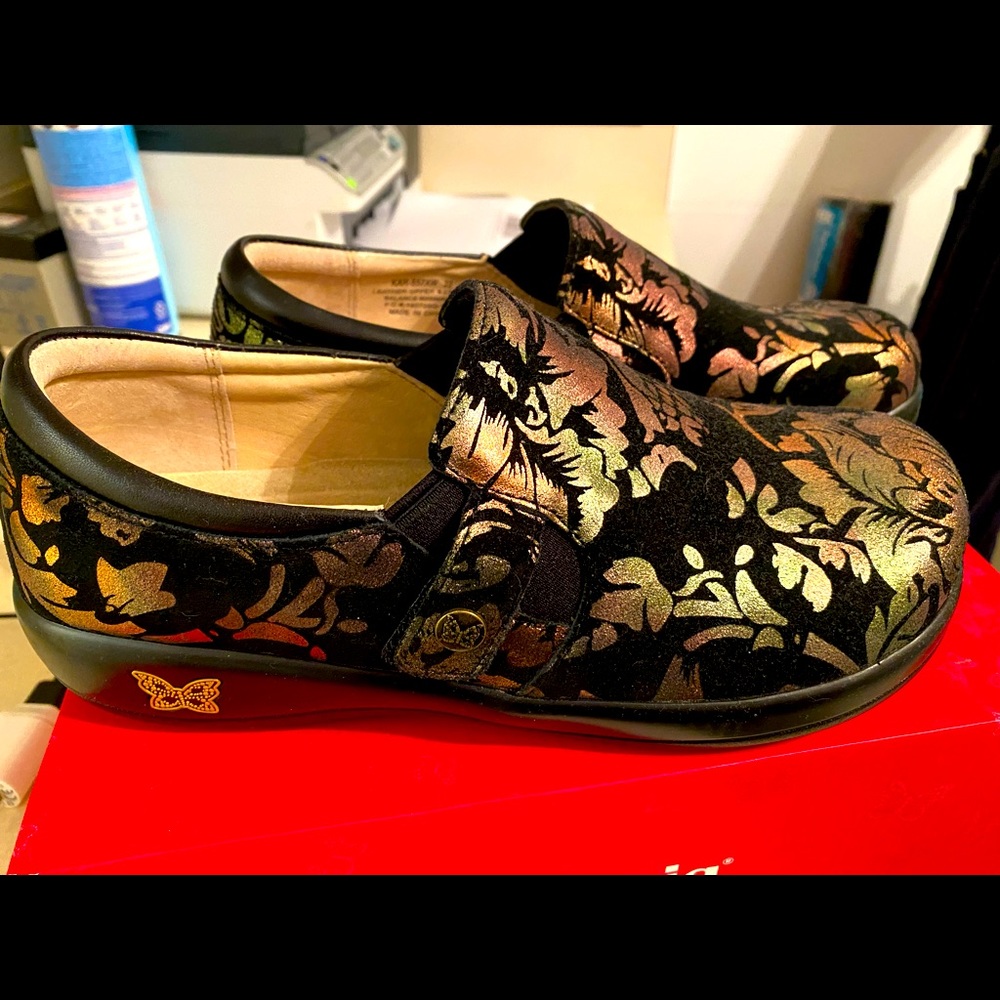 Women’s Alegria Kara-wide